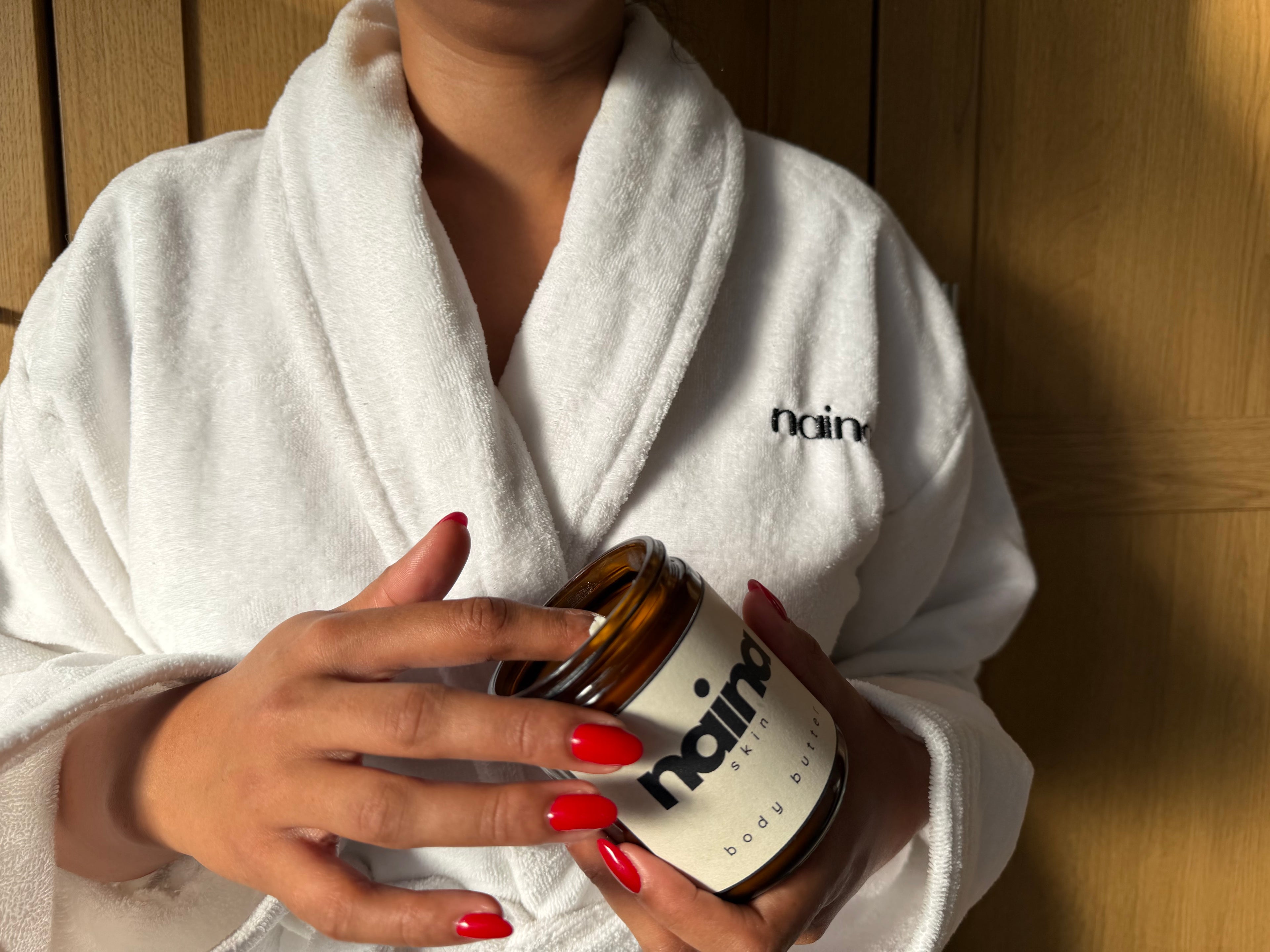 naina bath robe